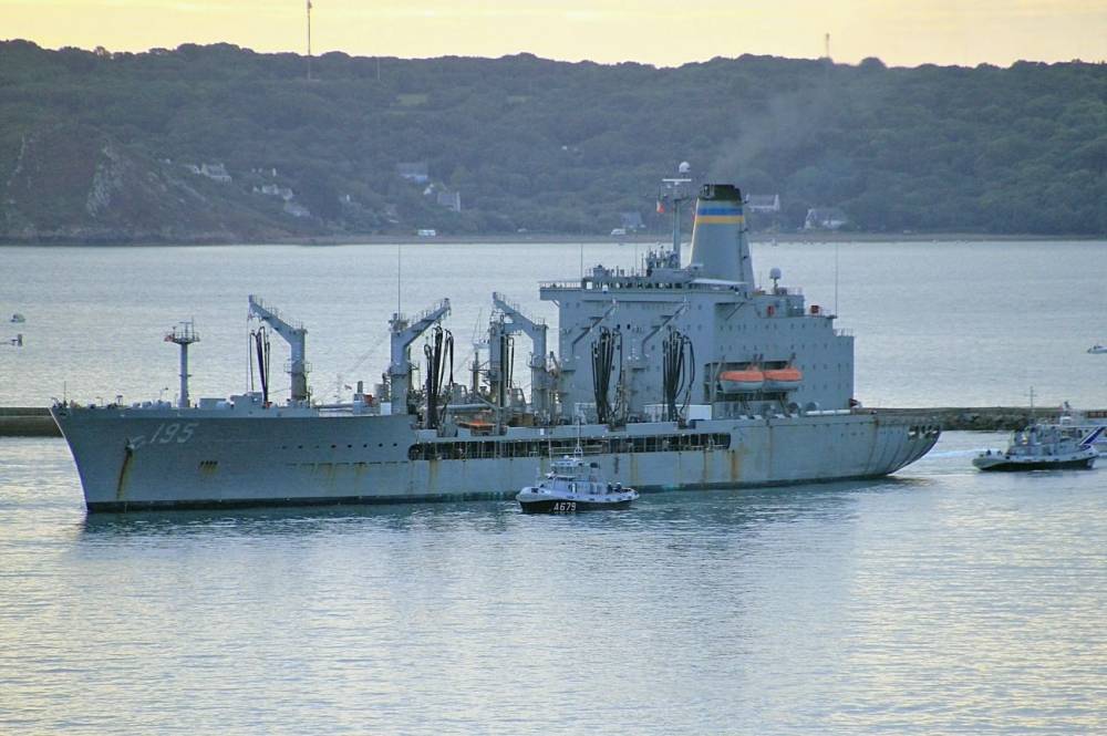 155629 usns leroy grumman ravitaillement