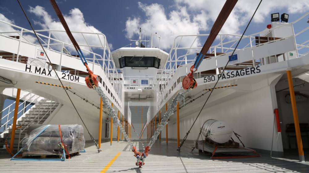 156543 barge mayotte