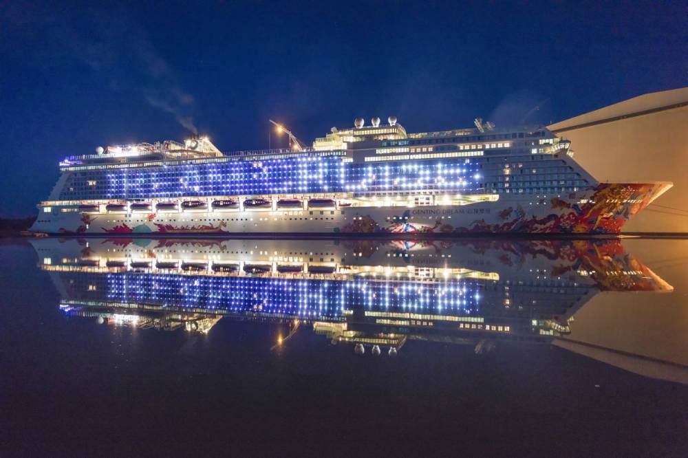 156669 genting dream