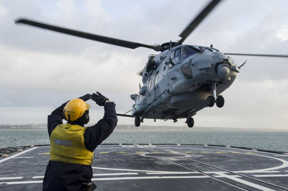 156774 nh90 caiman mu90
