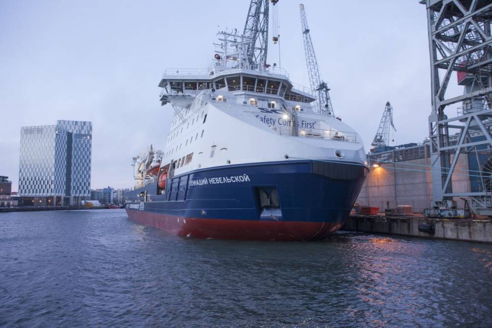 161460 PSV arctique Arctech sovcomflot