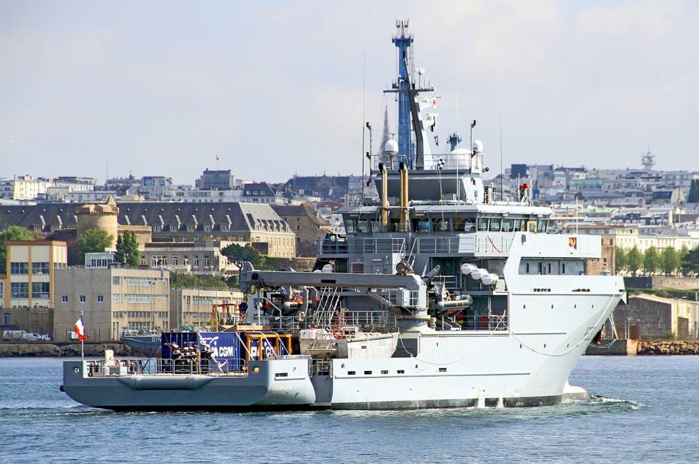 Champlain : Un bâtiment multi-missions pour La Réunion | Mer et Marine