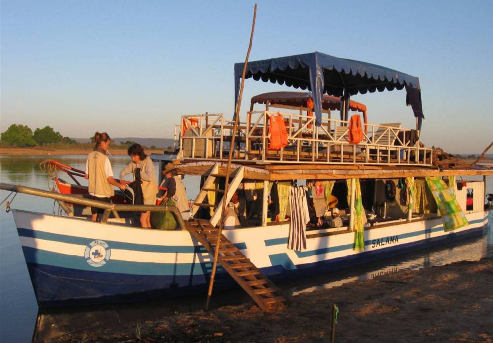 176358 marins sans frontieres madagascar