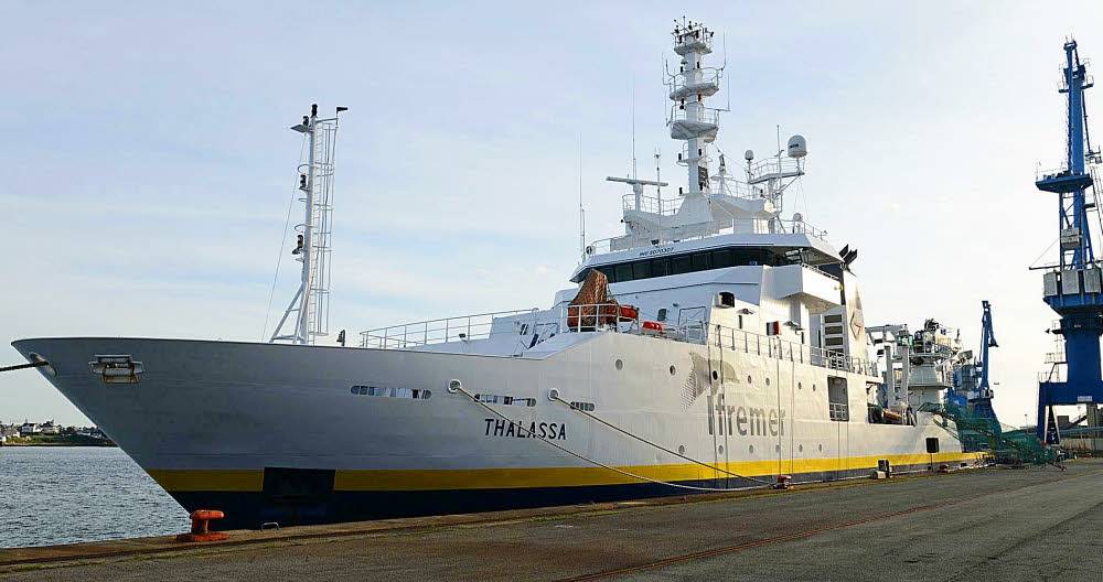 177383 tfr Victime d'une sérieuse avarie électrique, le navire océanographique Thalassa est en stand-by à Lorient depuis le 31 octobre.