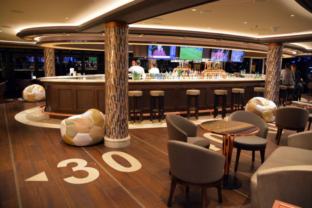 178952 msc seaside bars