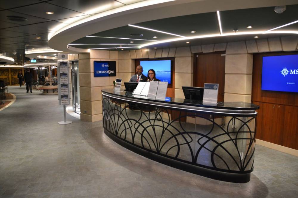 178953 msc seaside bars