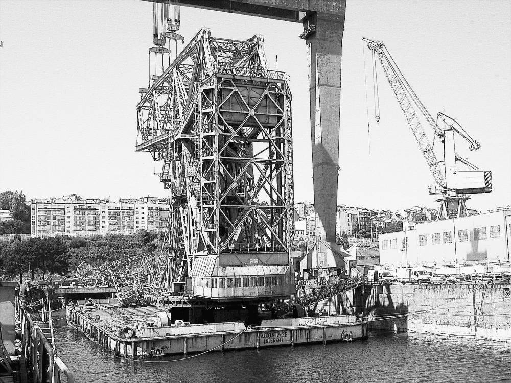 180683 portique brest laninon 9 ponton grue février 2006