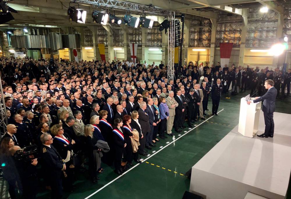 180997 macron