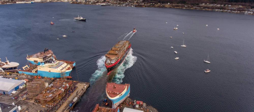 182671 hurtigruten roald amundsen