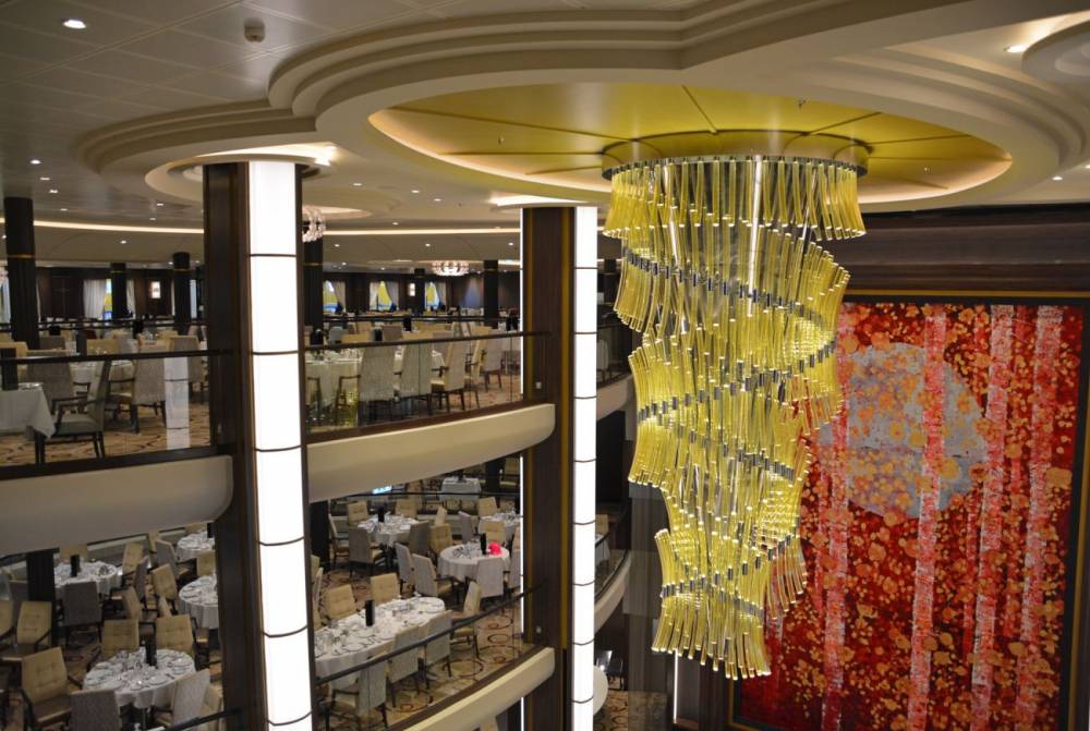 183955 symphony of the seas