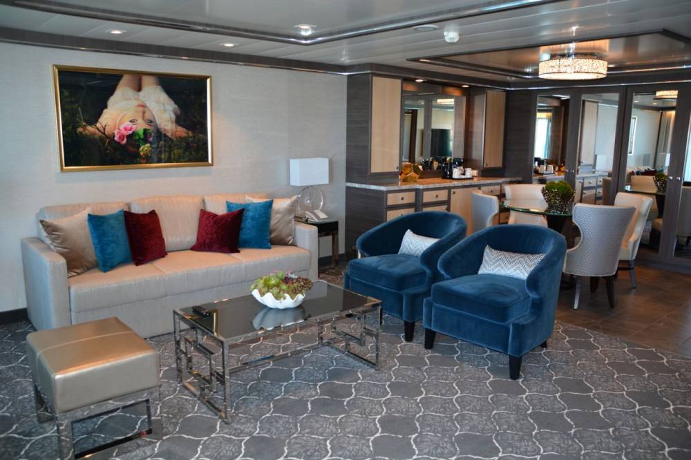 185335 symphony cabines