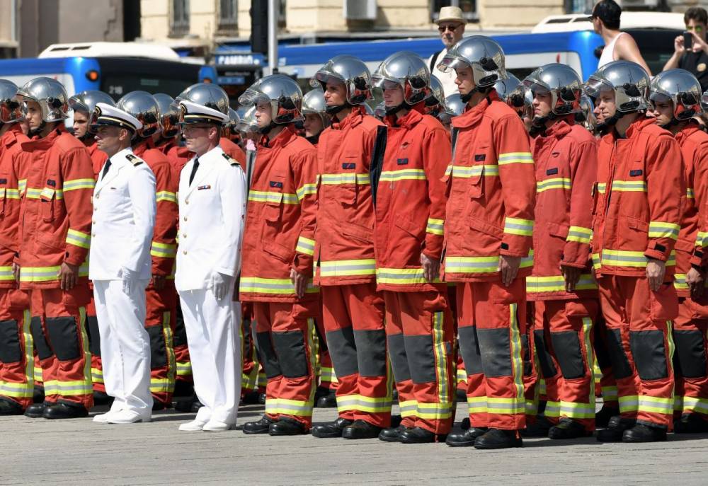 189279 marins pompiers bateau pompe brutus