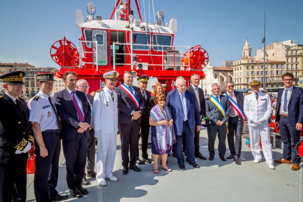 189243 marins pompiers bateau pompe brutus