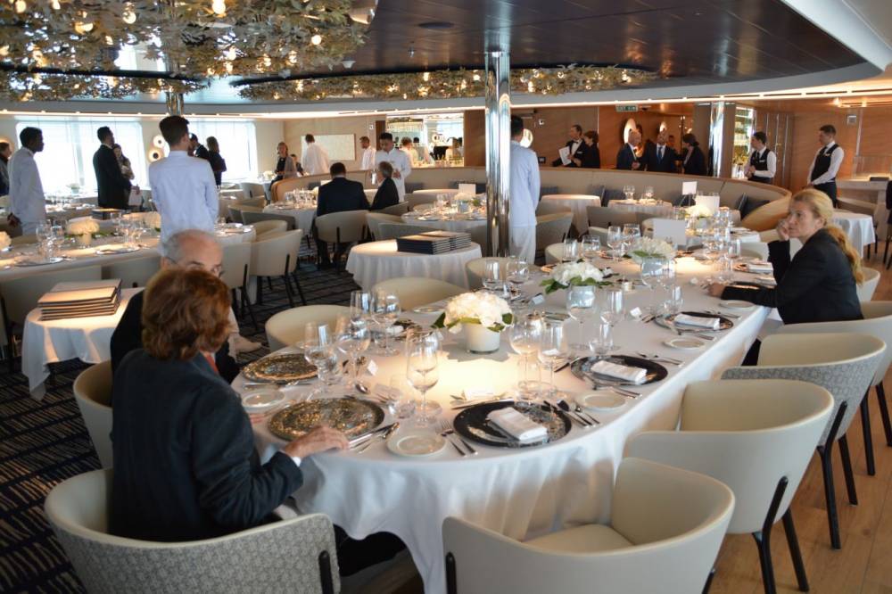 192577 laperouse restaurant