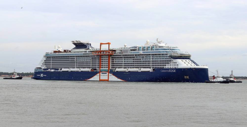 195696 celebrity edge