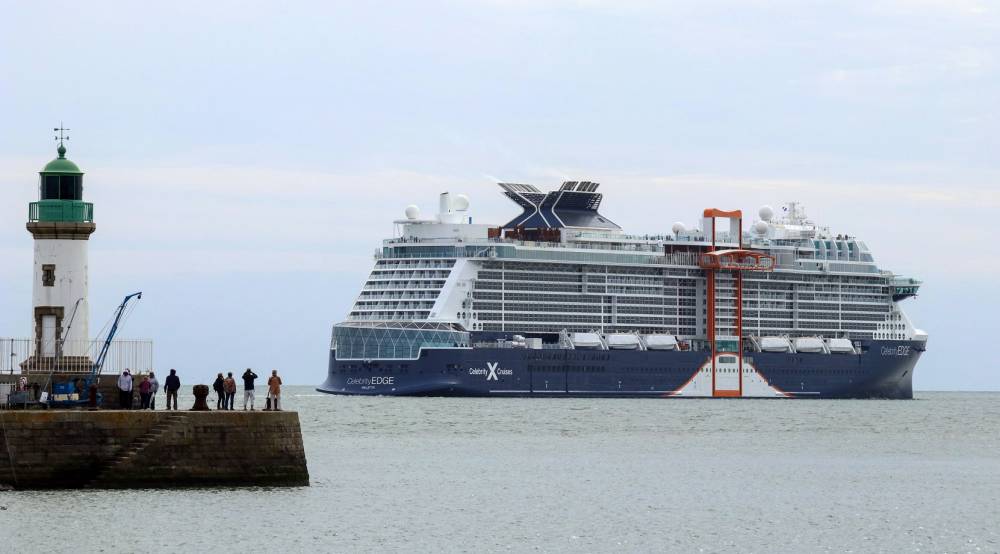195698 celebrity edge