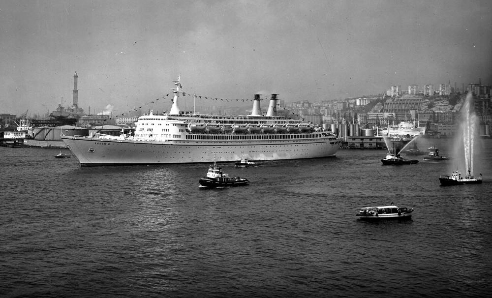 194371 costa eugenio c