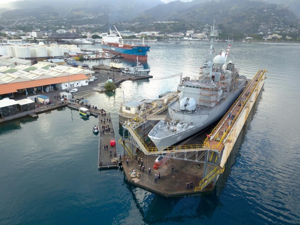 198555 dock flottant papeete