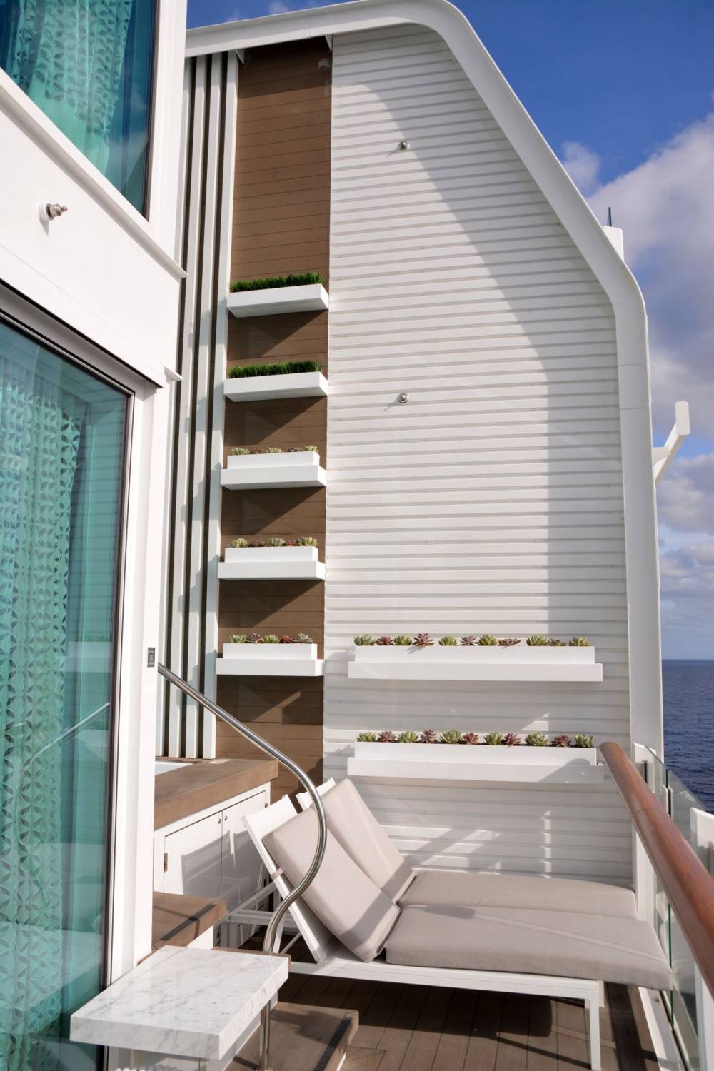 199149 Celebrity edge cabines duplex edge villa