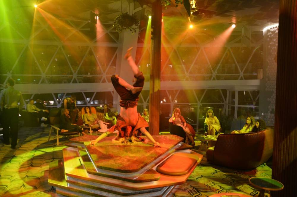 199240 Celebrity edge eden