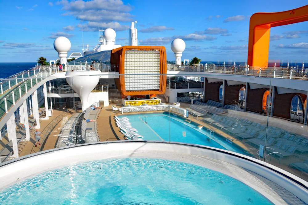 199354 Celebrity edge resort deck