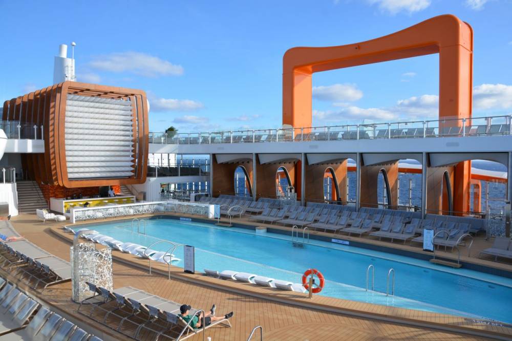 199375 Celebrity edge resort deck