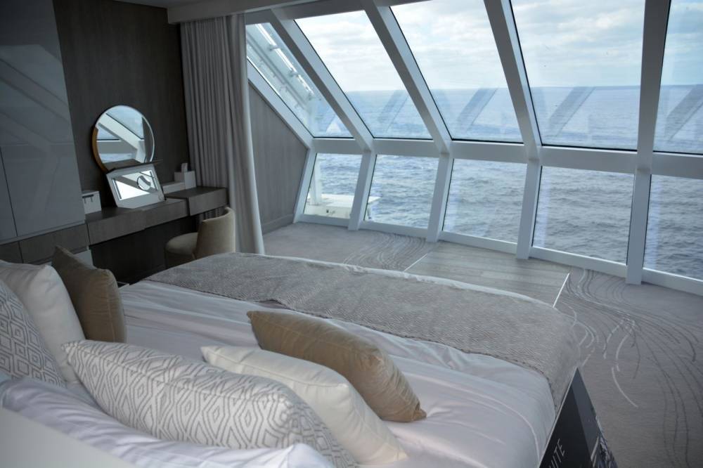 199716 Celebrity edge iconic suite