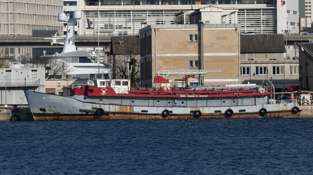 202715 bateau pompe louis colet lacydon