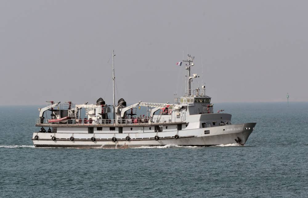 202700 bateau pompe louis collet brutus pompiers