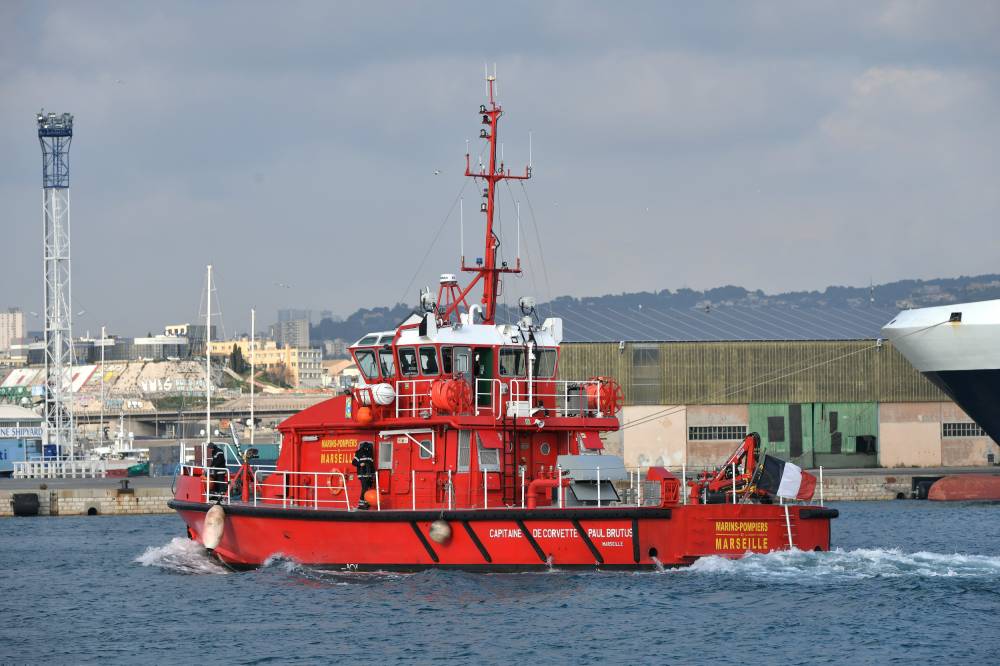 202709 bateau pompe louis collet brutus pompiers