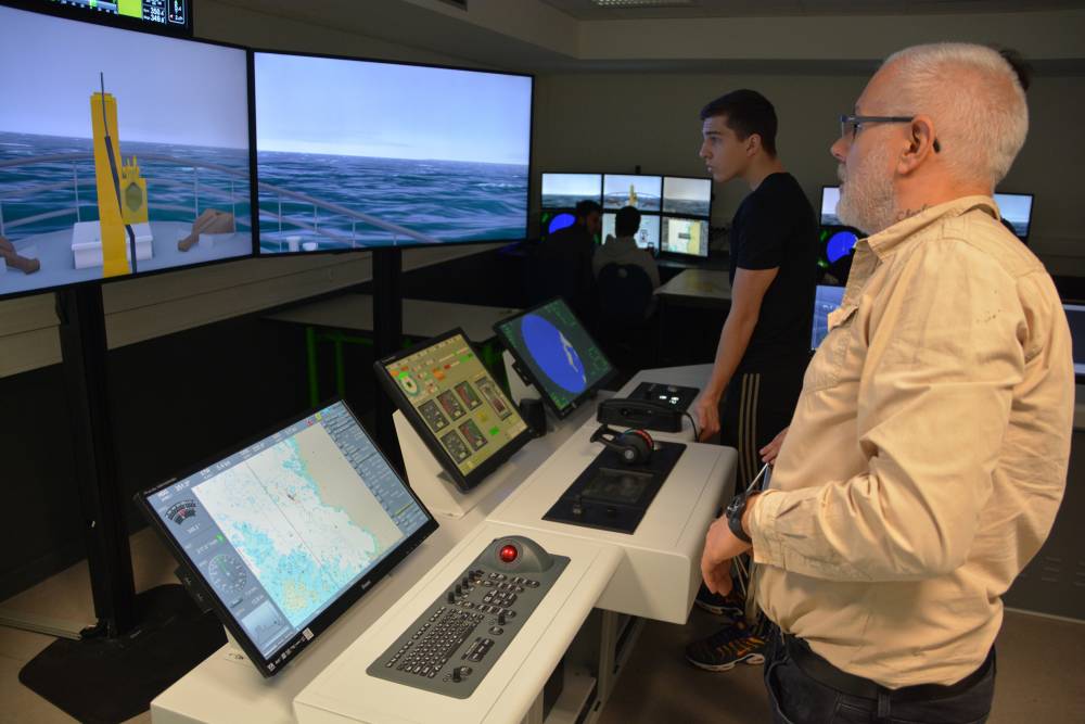 204794 lpm nantes lycée simulateur