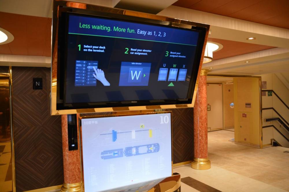 204920 costa venezia atrium