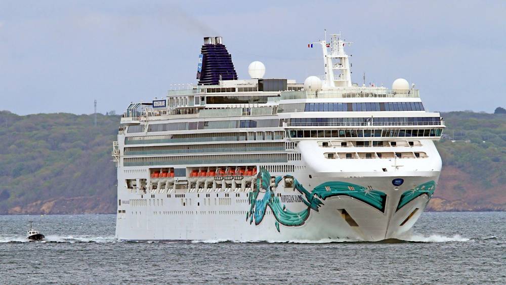 207287 ncl norwegian jade