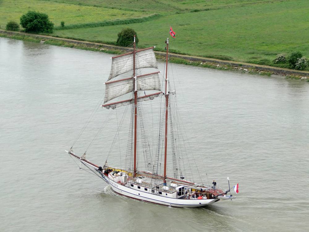 210784 armada jr tolkien