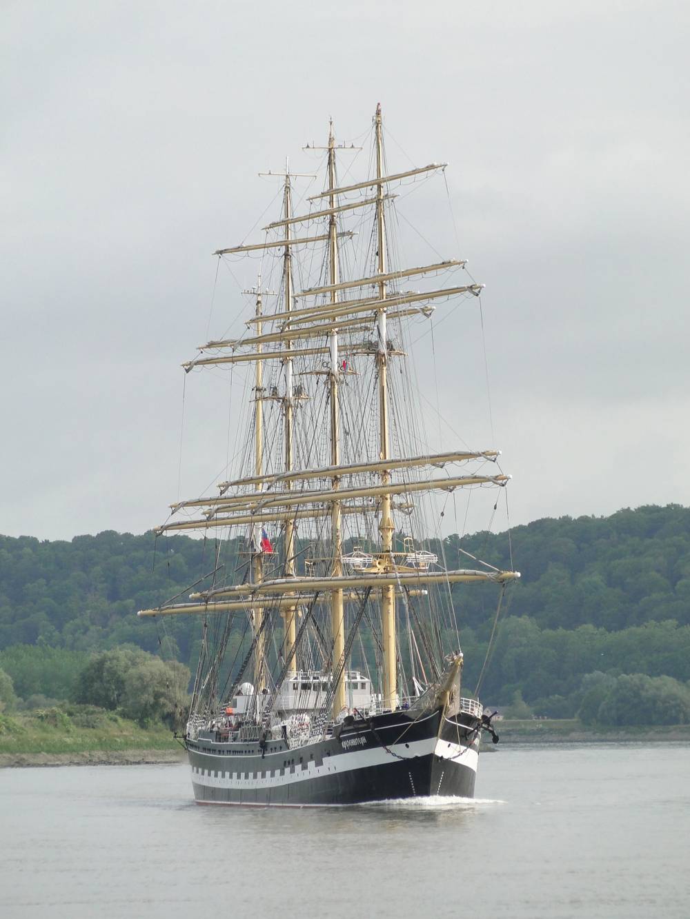 210751 armada Kruzenshtern russie