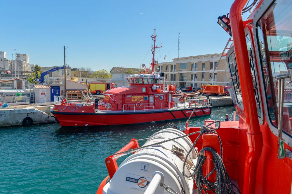 212161 marins-pompiers bpl nateau pompe matelot louis colet brutus