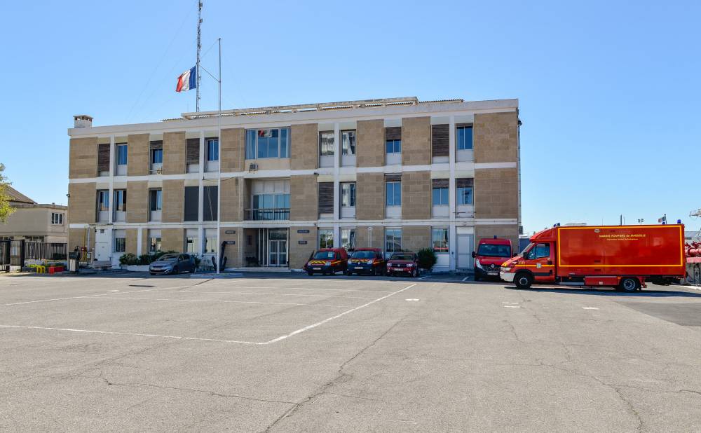 212164 marins-pompiers bpl nateau pompe matelot louis colet brutus