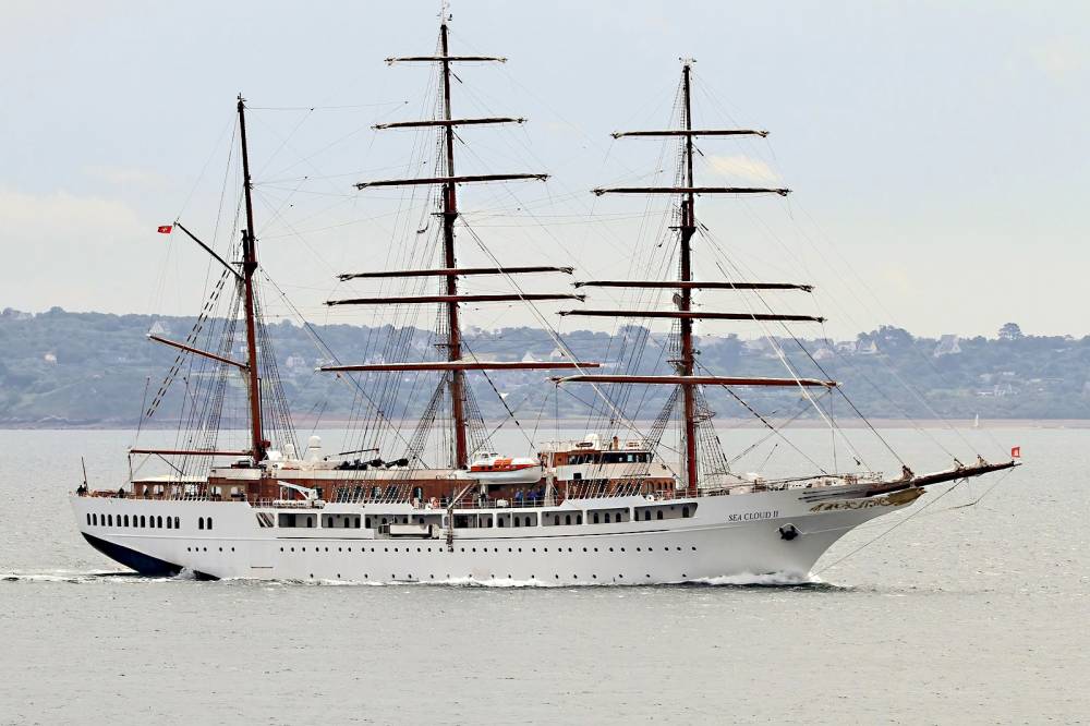 210871 sea cloud II
