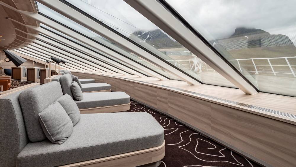213383 hurtigruten roald amundsen