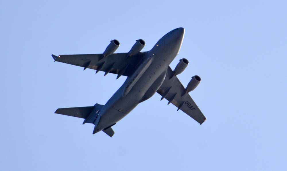 215216 groenland c-17