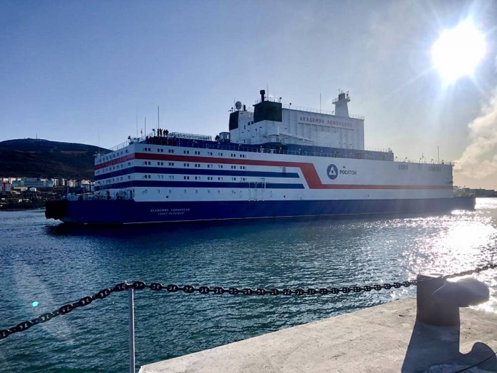 215900 Akademik Lomonosov