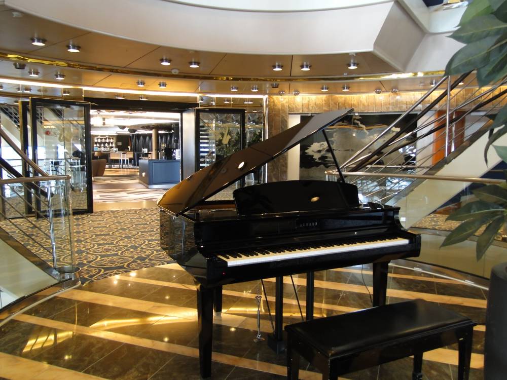 217100 amera atrium