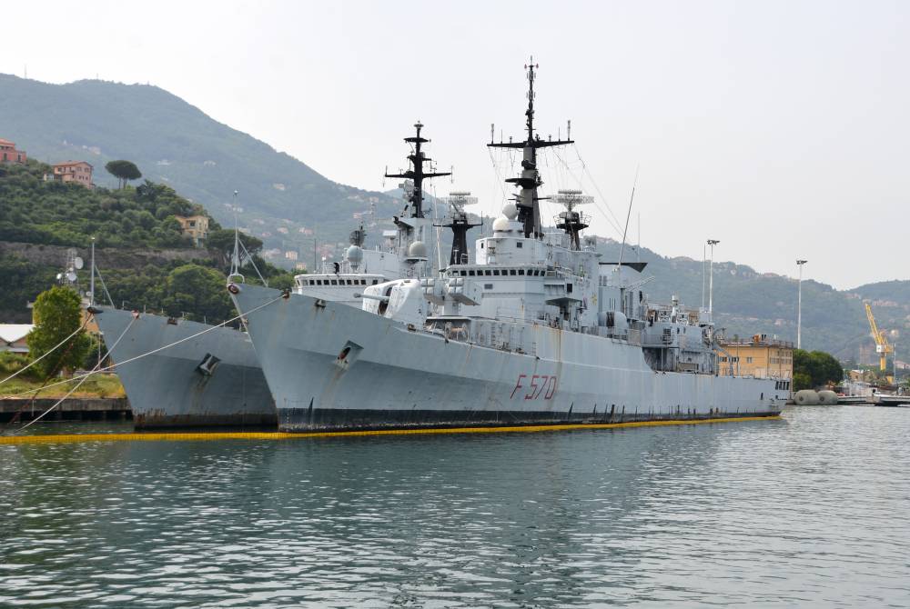 217278 la spezia artiliere maestrale italie marina