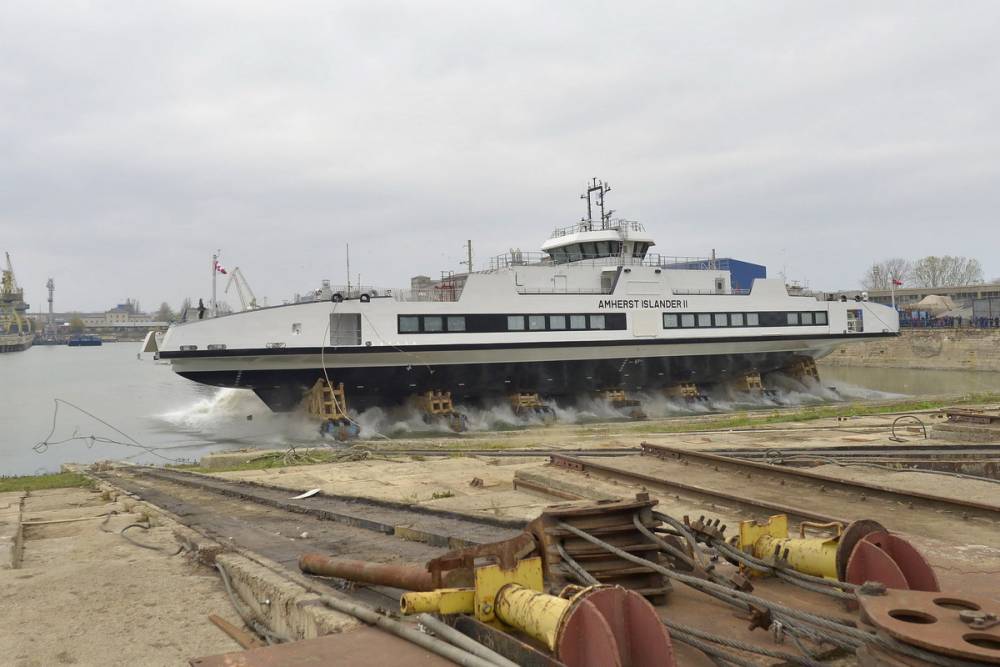 219914 Amherst Islander II 6819 E3