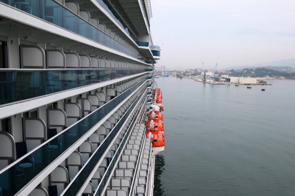 219333 sky princess passerelle