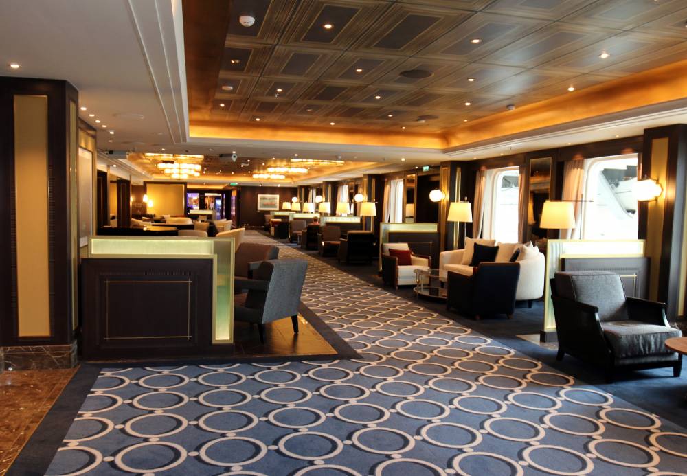 219359 sky princess bars lounges