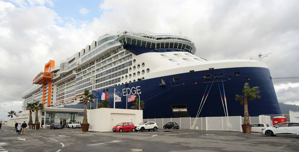 218835 celebrity edge
