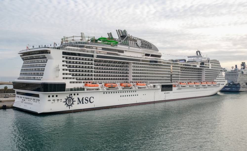 219953 msc grandiosa barcelone