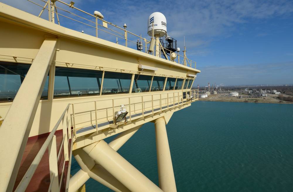223011 evelyn maersk seayard fos