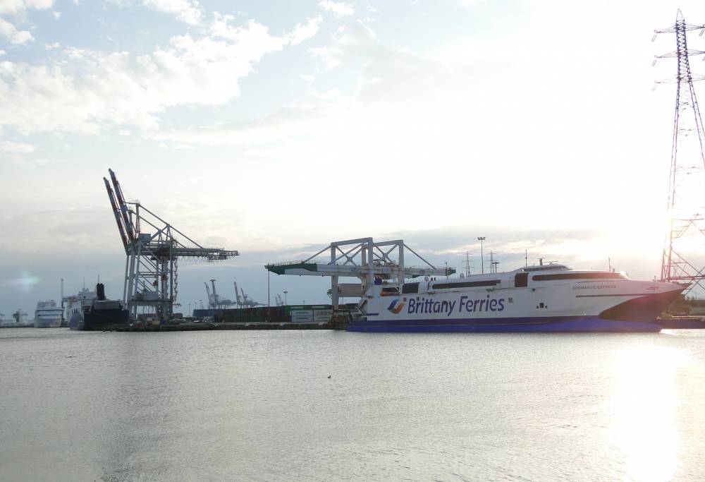 224612 brittany ferries normandie express